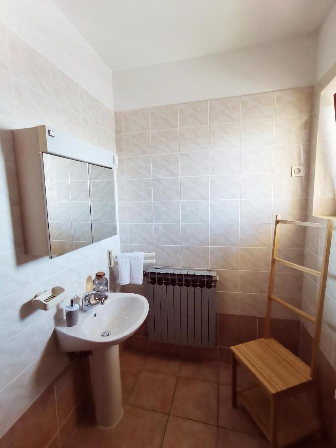 Kamen Apartment *
